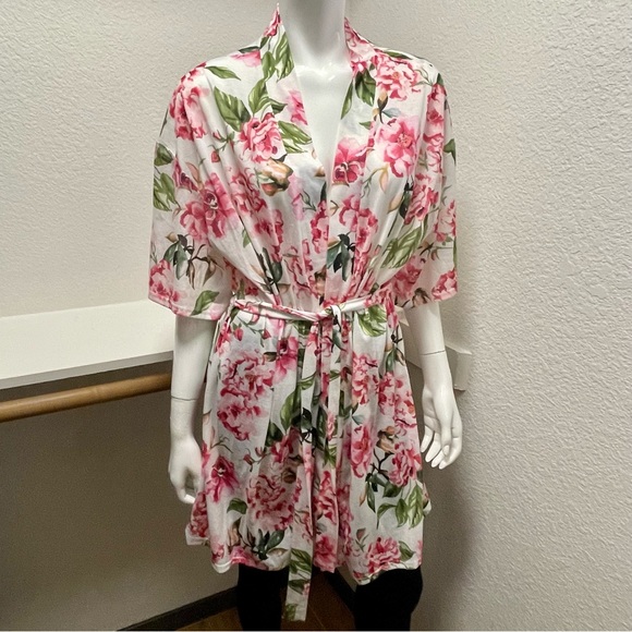 🆕 Show Me Your MuMu Garden of Blooms Brie Robe Sz O/S - Picture 3 of 9